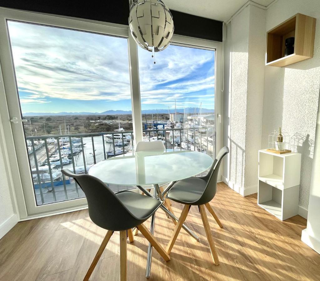 Holidays Penthouse Vues Panoramiques Sur Le Port Naval,Un Sejour Elegant Assure " Wifi Parquing Gratuit Roses Eksteriør bilde