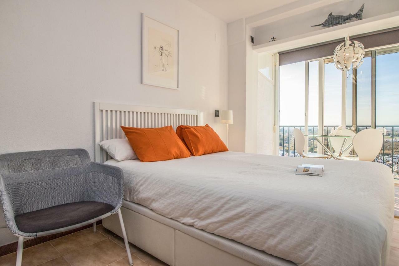 Holidays Penthouse Vues Panoramiques Sur Le Port Naval,Un Sejour Elegant Assure " Wifi Parquing Gratuit Roses Eksteriør bilde